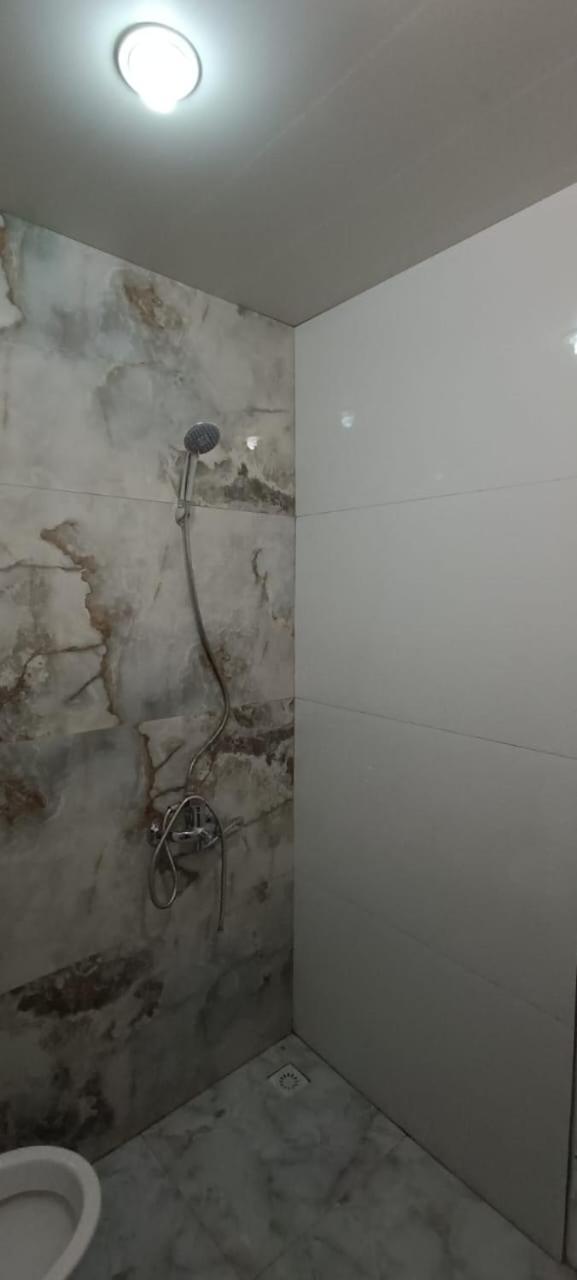 Ganja Hause Vila Exterior foto